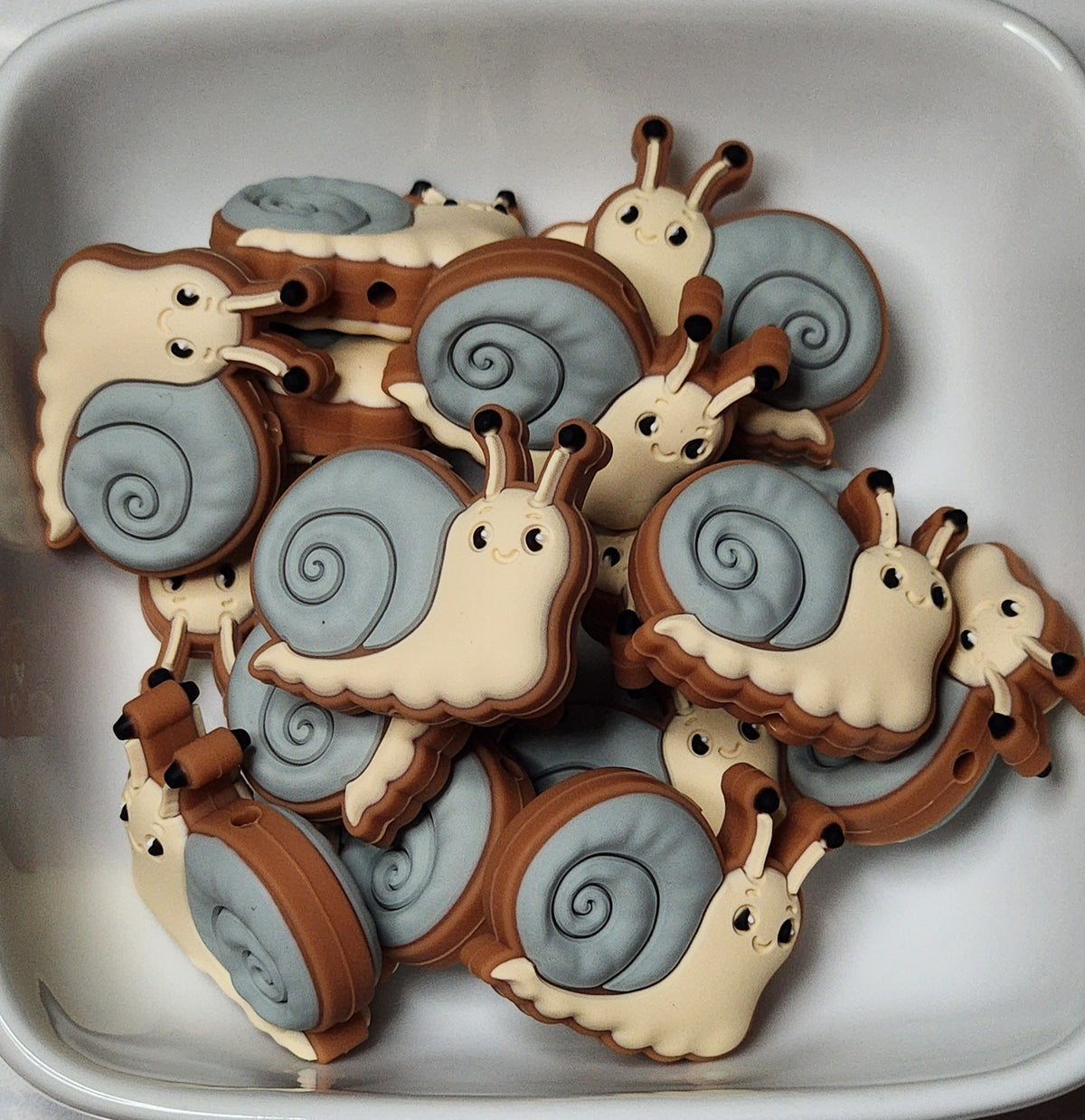 Snail silicone focal beads