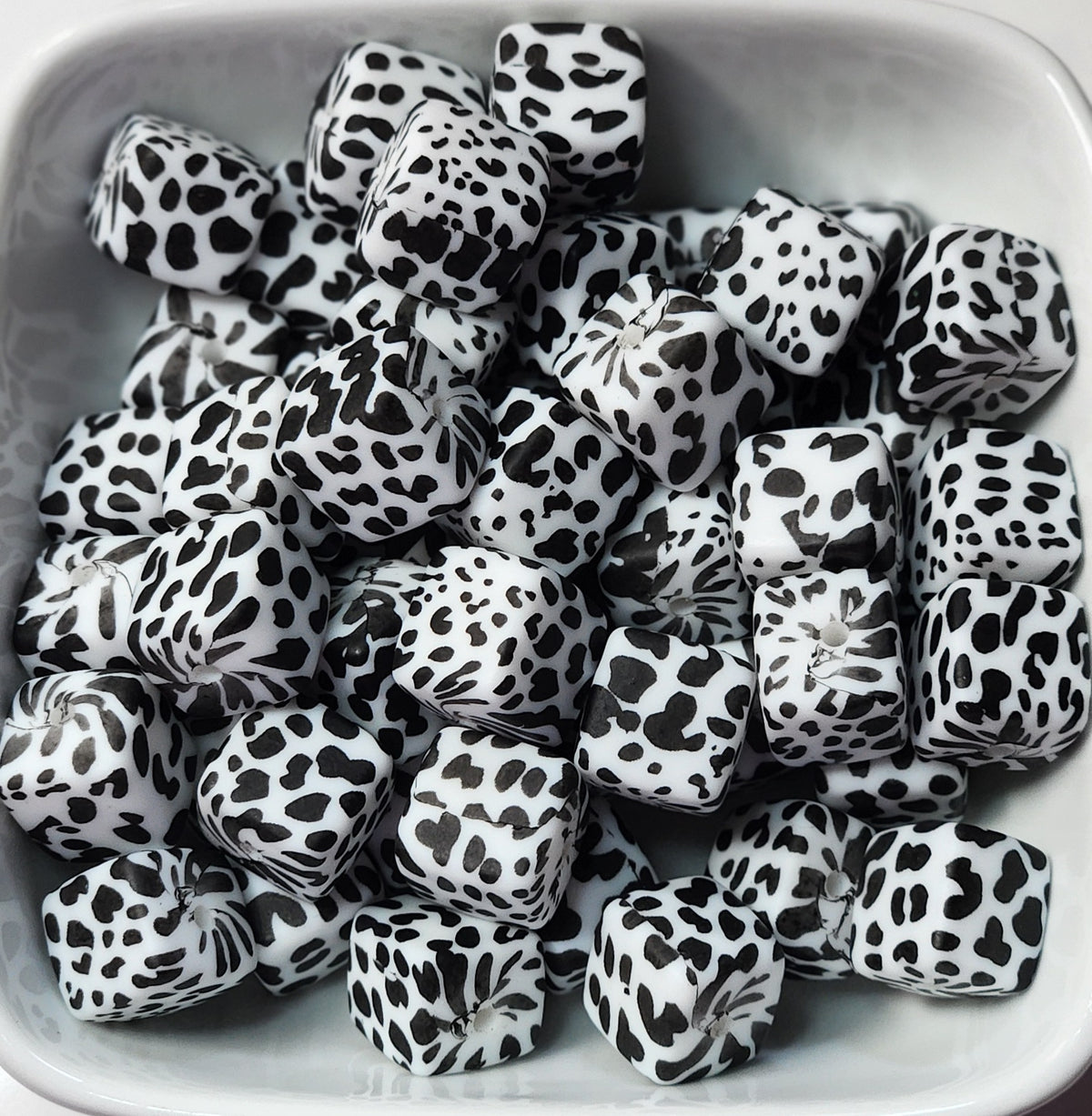13.5 mm Square silicone beads *sold individually